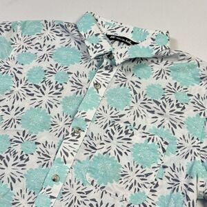 Travis Mathew Shirt Mens Medium White Aqua Floral Stretch Short Sleeve Button Up